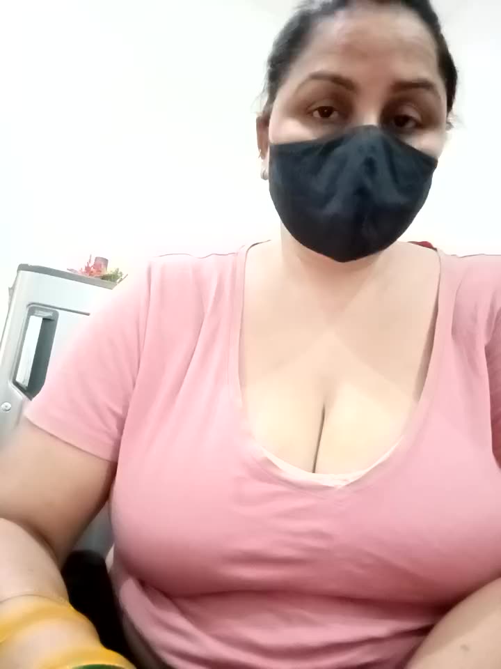 Boobs 🛢️ oil massage