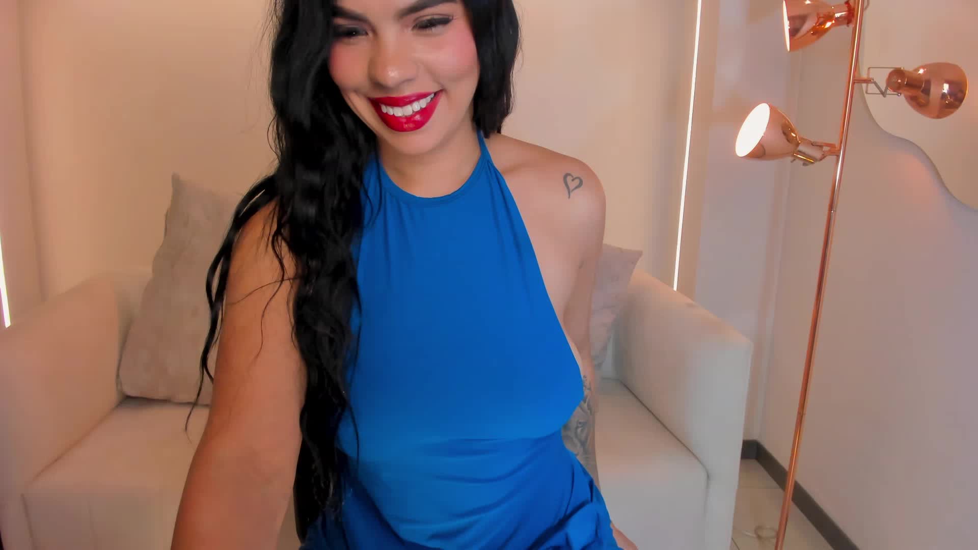 Dance and hot pussy