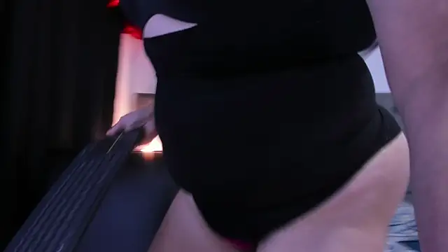[22 Apr 16:23] Spy Show suck tits pussy fuck with dildo mmm 🥵