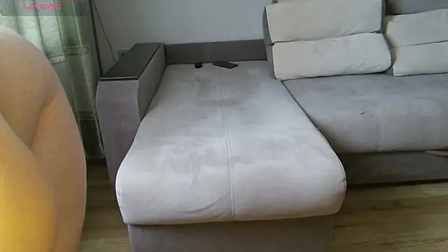 Шлепки по попке - MilaaMilaa adlı kamera modelinin videosu