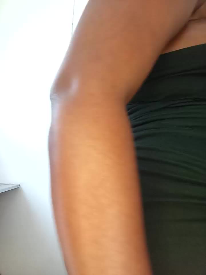 Rub that pussy - video by CuteBootyBae cam model