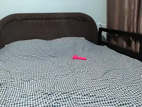 fingering and dildo in pussy - video by StellaBlondie cam model