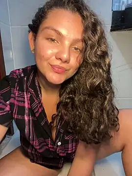 Eva fucks her pussy with a dildo and an anal plug in the ass shhhhh😈🥵 - video by Eva_stark10 cam model