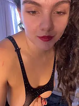 Dancing for you, enjoy and press the heart – видео вебкам-модели Eva_stark10