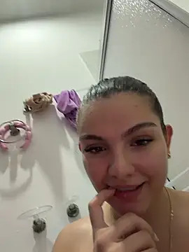 naked rub pussy wet