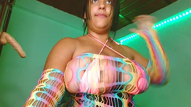 [5 Apr 03:30] Private Show - video by Caroline_queen23 cam model