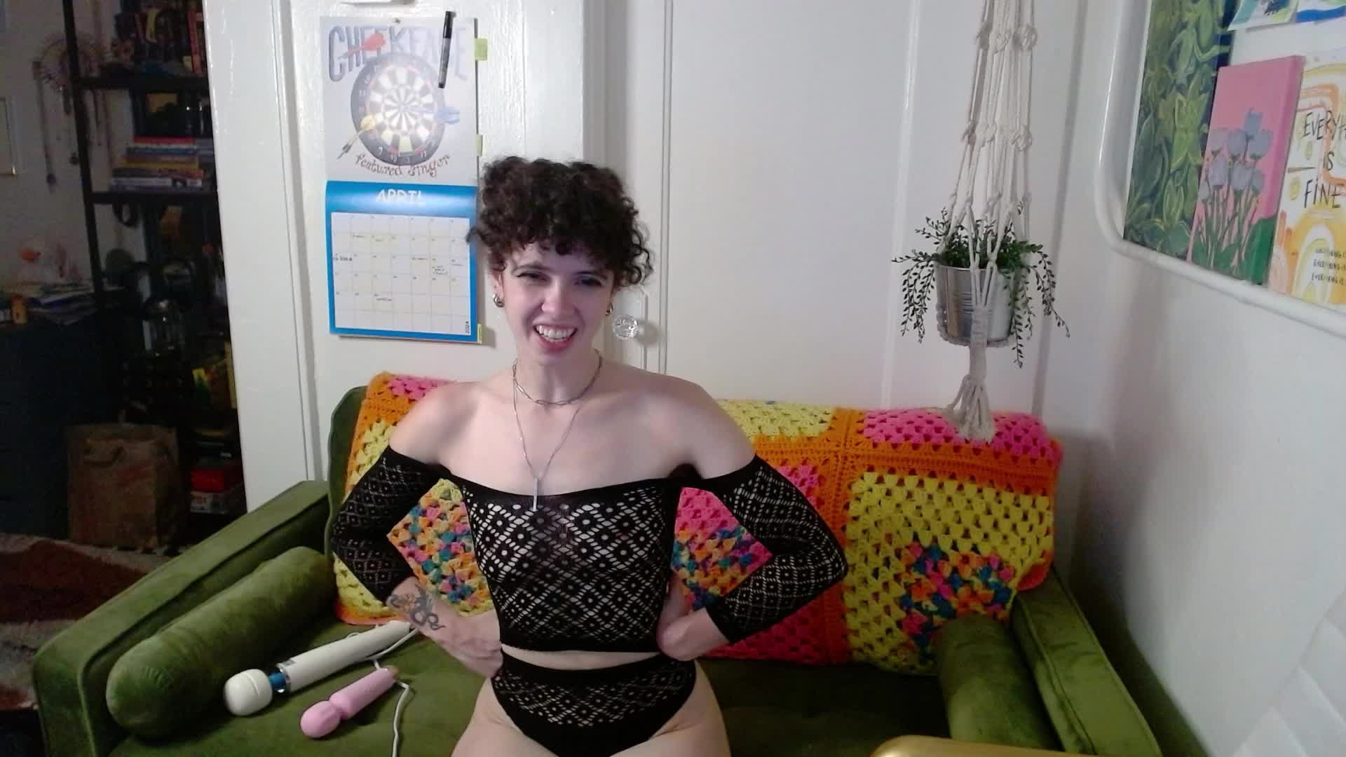 [27 Apr 00:00] Private Show - vídeo de jennagee_xxx