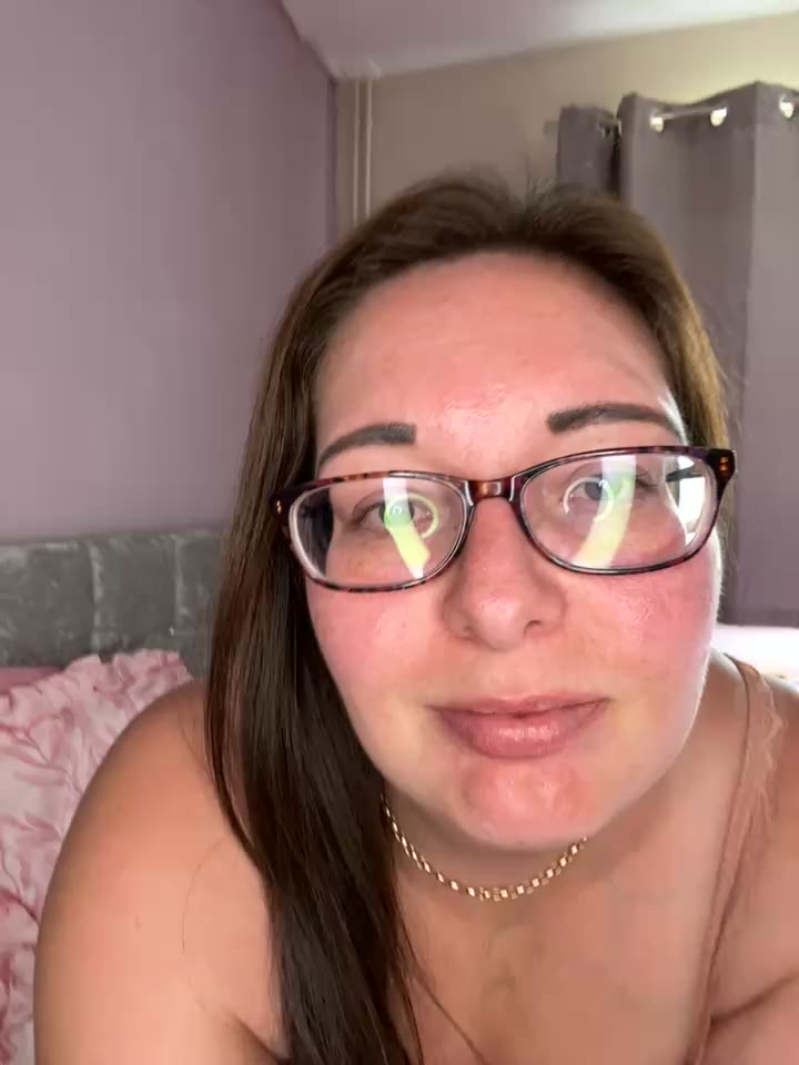 Nose picking Private Show - Vídeo de Ailsa_Bliss, modelo de vídeos