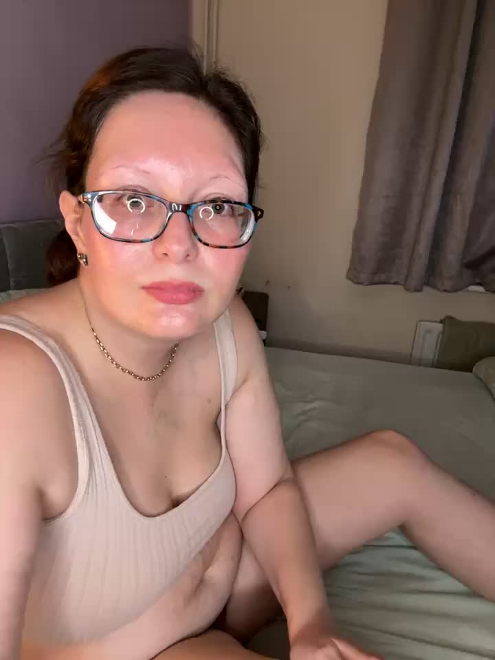 [22 Sep 21:28] Private Show - Vídeo de Ailsa_Bliss, modelo de vídeos