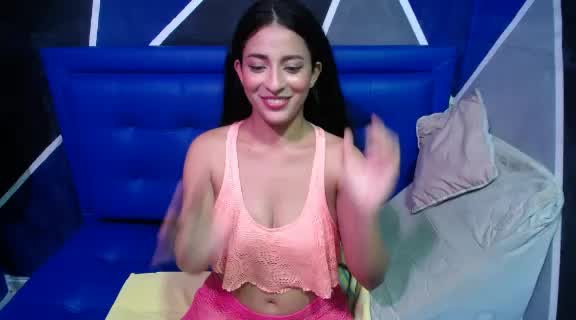 full hand in my hot pussy - Vídeo de cherry_modelx_, modelo de vídeos