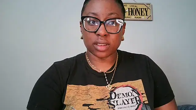 [22 May 10:29] Private Show - video di Nyxie_Chaos modella di cam