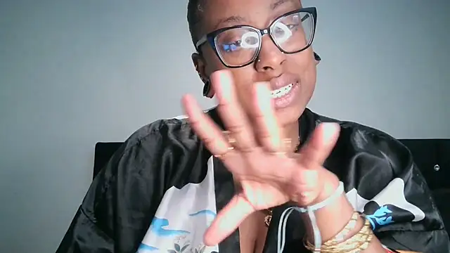 [9 Oct 09:45] Private Show - video di Nyxie_Chaos modella di cam