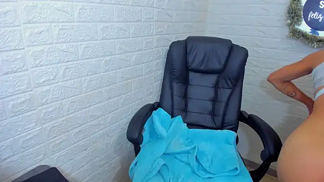 Masturbation and penetration nora – video od webkamerové modelky ImCrazzy