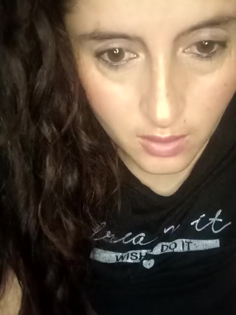 [17 Jun 00:26] Private Show – video od webkamerové modelky emily_white001