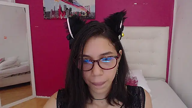 very hot - video by nextdoor_fantasy1 cam model