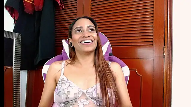 [22 Apr 18:24] Private Show - video by kendallsweet7 cam model