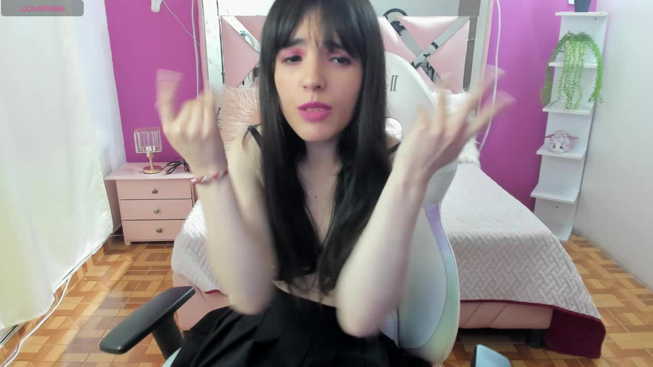 show tits - vidéo du modèle de showcams sailor_moon07