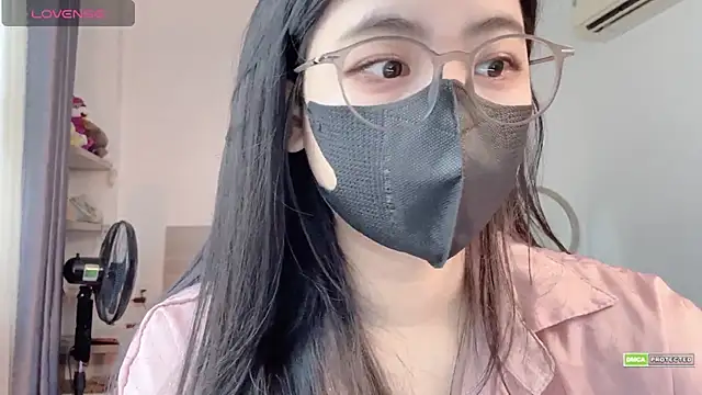 [15 Apr 10:29] Private Show