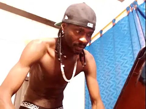 [11 Apr 20:50] Private Show - video by phillip-hot cam model