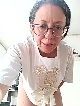 [25 Sep 15:30] Spy Show - video by miss_hanna07 cam model