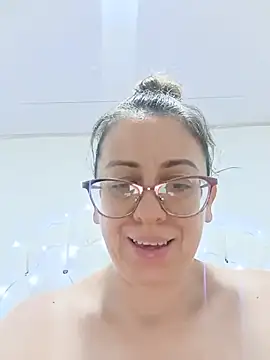 [3 Jun 22:14] Private Show - clip cu miss_hanna07 model videochat