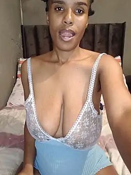 [28 May 13:01] Private Show - Strip tease - відео від вебкаммоделі SexySlenderLexy