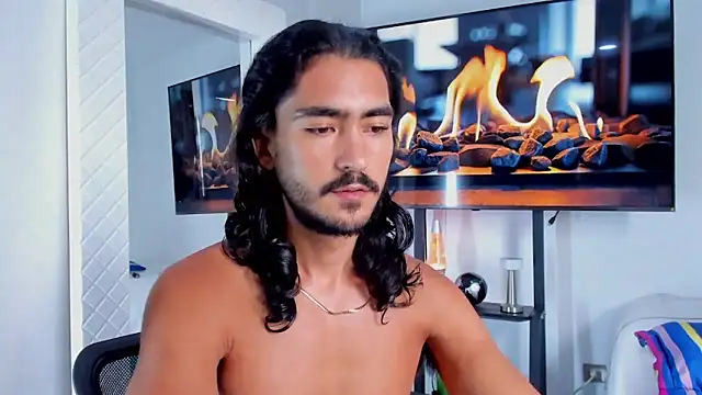 worship me while I masturbate with my hair down - video by david__johnson372 cam model
