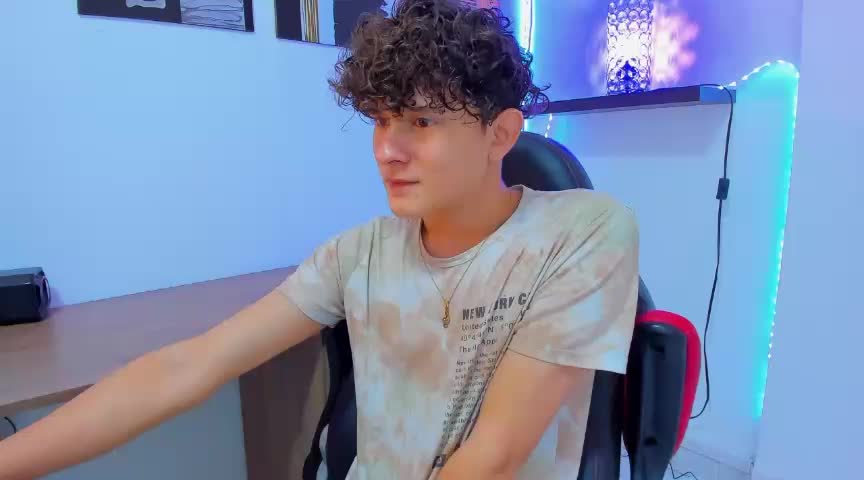 Dance with me - video by Nathan_Bluee cam model