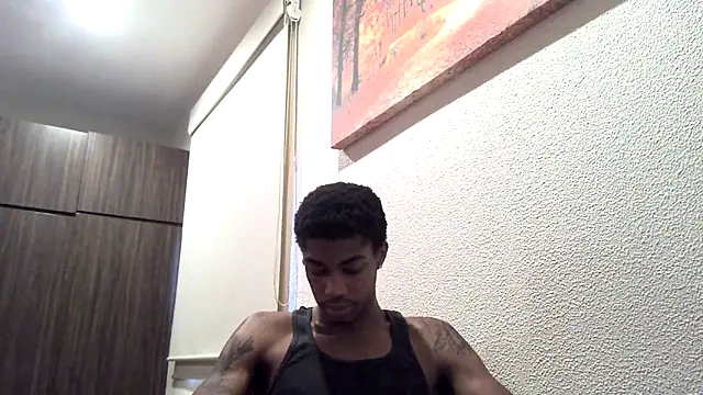 [8 Jun 13:57] Private Show - video di BlackBullTitus modella di cam