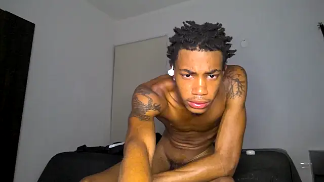 [14 Jul 19:38] Public Show - For those who missed the goal we hit today! - video di BlackBullTitus modella di cam