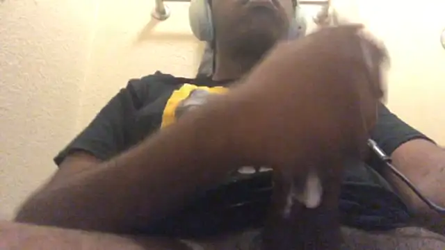 [19 May 23:15] Public Show cum for me love - video by tericmidnight cam model