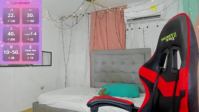 [25 May 23:13] Private Show - video by valentina_0_ cam model