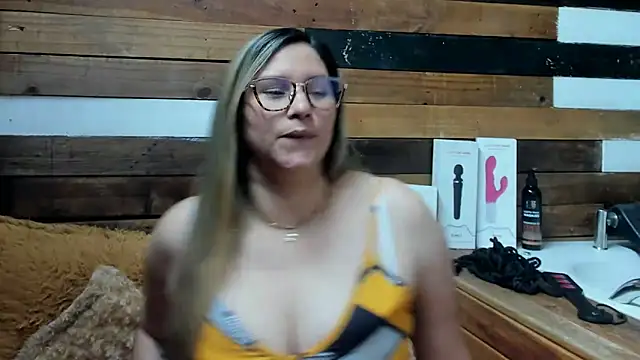Private Show - video by Angelica_mature_ cam model