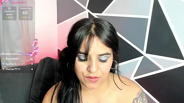 You can see my así and Smell my ass and see my squirt — filmik alyssa_magiic, modela(-lki) na kamerkach