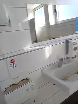 Shower room at work - Video von sweetrsecret Cam-Model