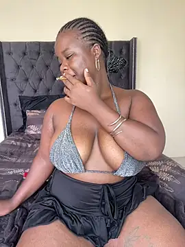 WATCH LY KNIGHT FUCK ALL LY WHOLES LIKE HIS SLUT WHILE I SMOKE A BLUNT