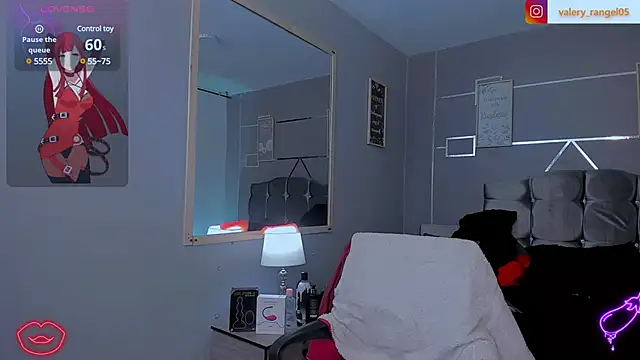 ...－  カメラキャストのMICAELA_RANGELL_の動画