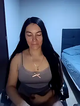 Pussy + pussy - video oleh renata_hot1 kamera model