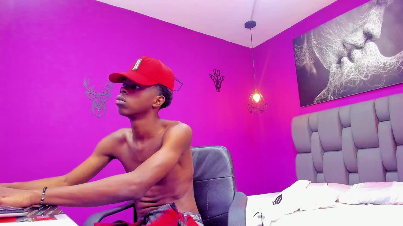 My naked body for you - vidéo du modèle de showcams OraineBarrett