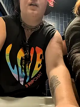 LESBIAN EXHIB ASS WITH DWHOREKIN - vidéo du modèle de showcams LadyRochester