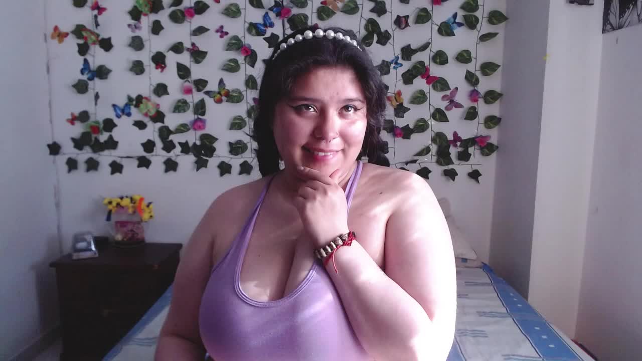 bouncy tits – video od webkamerové modelky LennaTurnerr