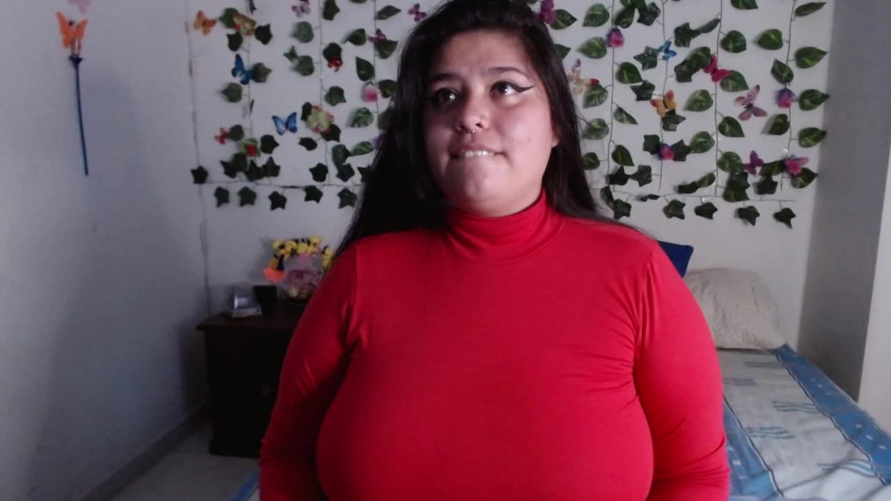 opening pussy – video od webkamerové modelky LennaTurnerr