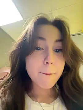 Deep throat with Boobsjob in store bathroom👅 - Peachy_Dream 캠 모델의 동영상