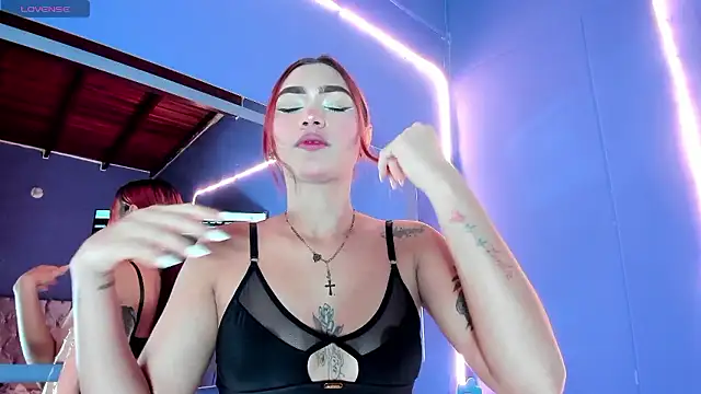 SUCKING DILDO DIRTY FACE TO CAM POV