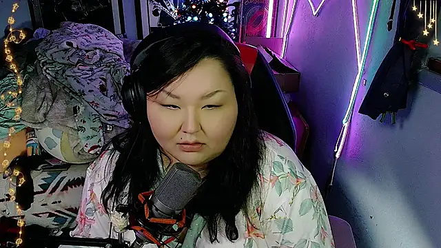 [10 Dec 03:01] - video by EmGreens cam model