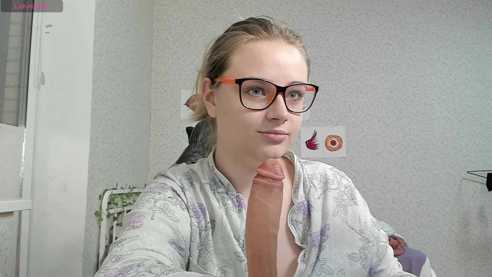 private recording masturbating, cumming, sucking black dick with drool on chest - video của người mẫu cam Seductive_She_Wolf