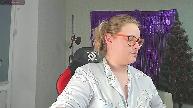 fucking myself with big black - video của người mẫu cam Seductive_She_Wolf