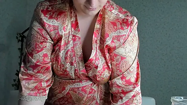 I'm naked - video của người mẫu cam Seductive_She_Wolf