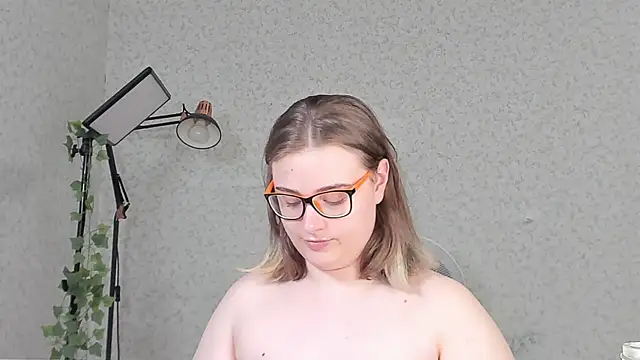 I jerk off the dick and tickle the head - Seductive_She_Wolf 캠 모델의 동영상