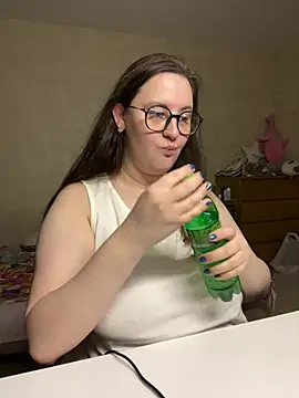 sitting on your face without panties and vibing clit